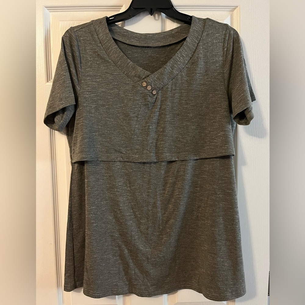 Maternity/Nursing top short sleeve size XXL